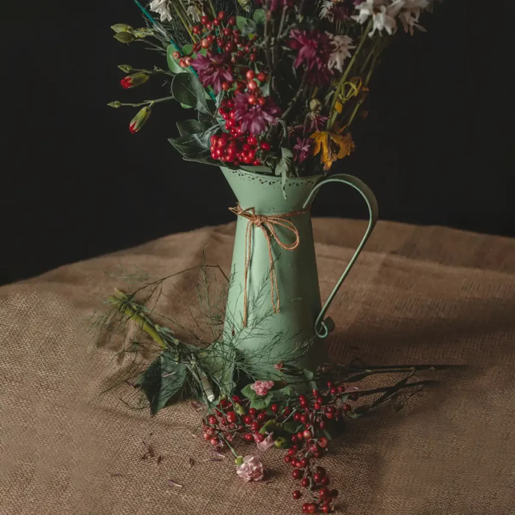 Photo by Orçun Çıkmaz: https://www.pexels.com/photo/bouquet-of-flowers-in-vase-11016874/